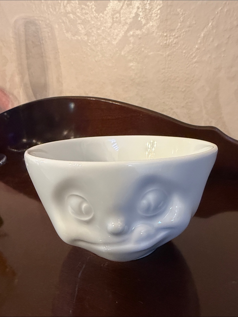 Adorable White Smiling Face Ceramic Bowl - Decorative Home Art - Picture 2 of 10